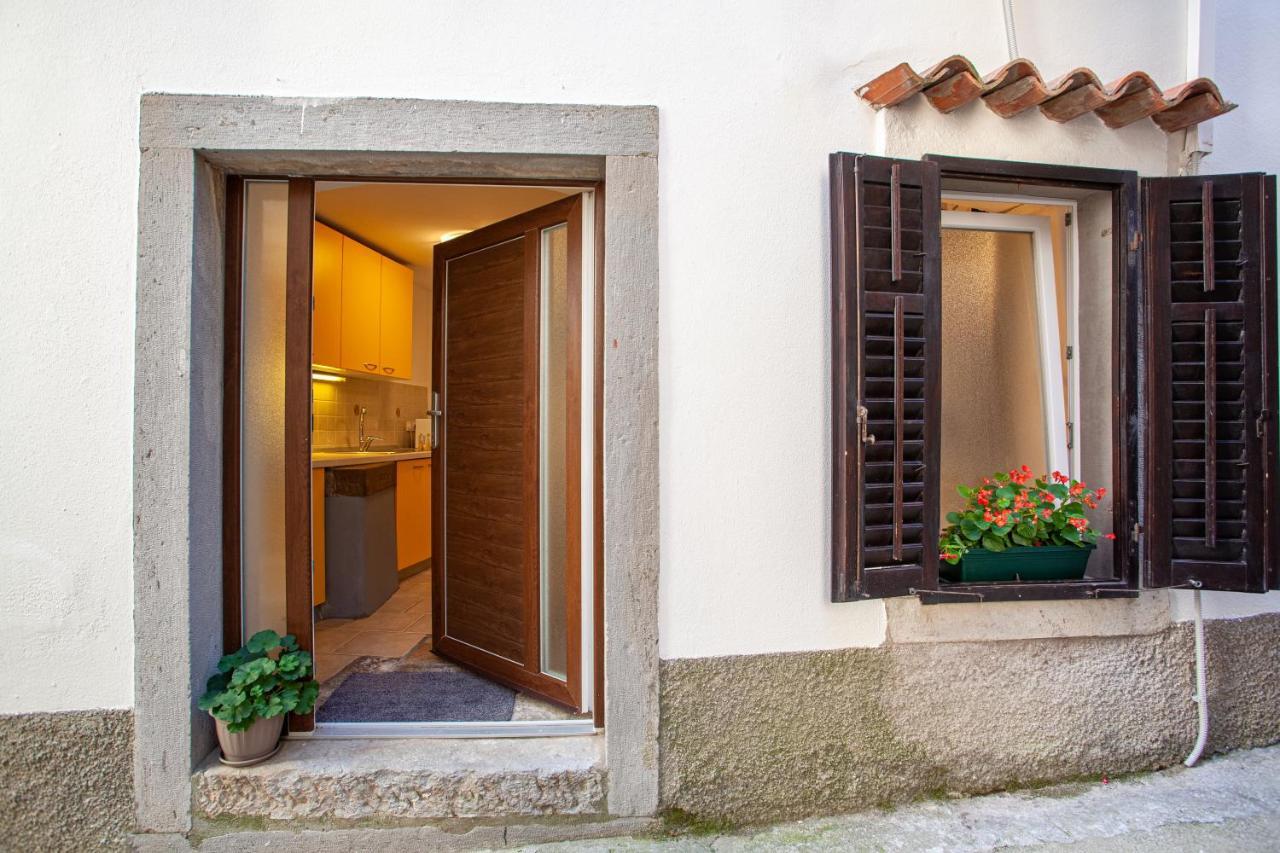Room M Cres Exterior foto